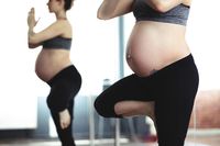 Sport w ciąży: jakie ćwiczenia wykonywać, a jakich unikać?